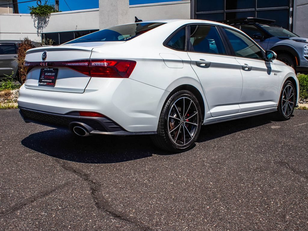 Used 2025 Volkswagen Jetta GLI Autobahn FWD image 6