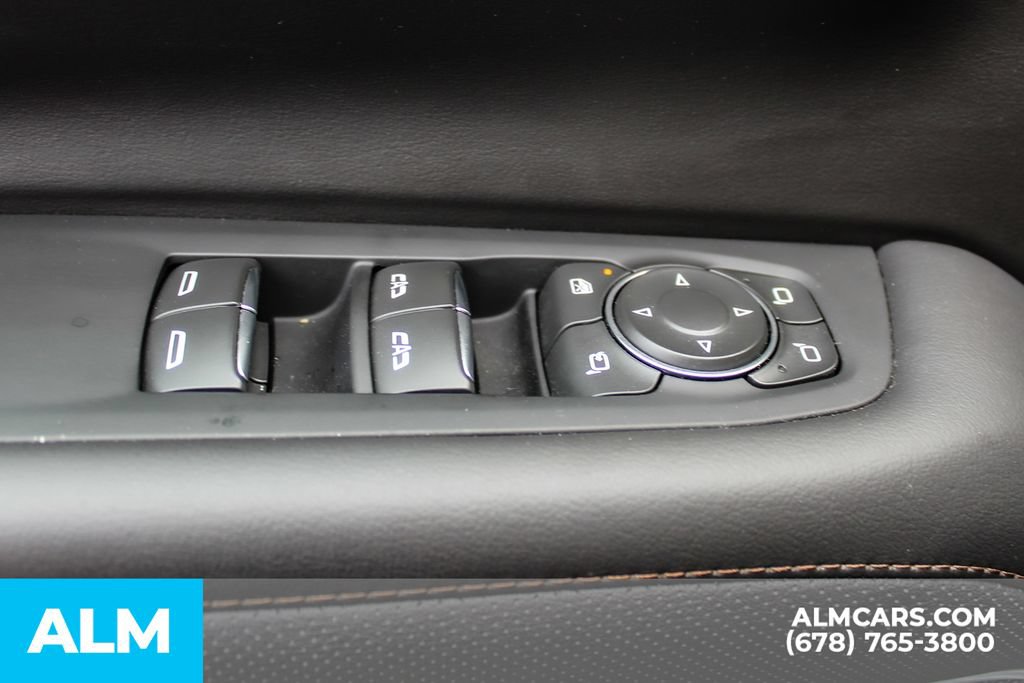 Used 2025 Chevrolet Tahoe High Country AWD/4WD image 41