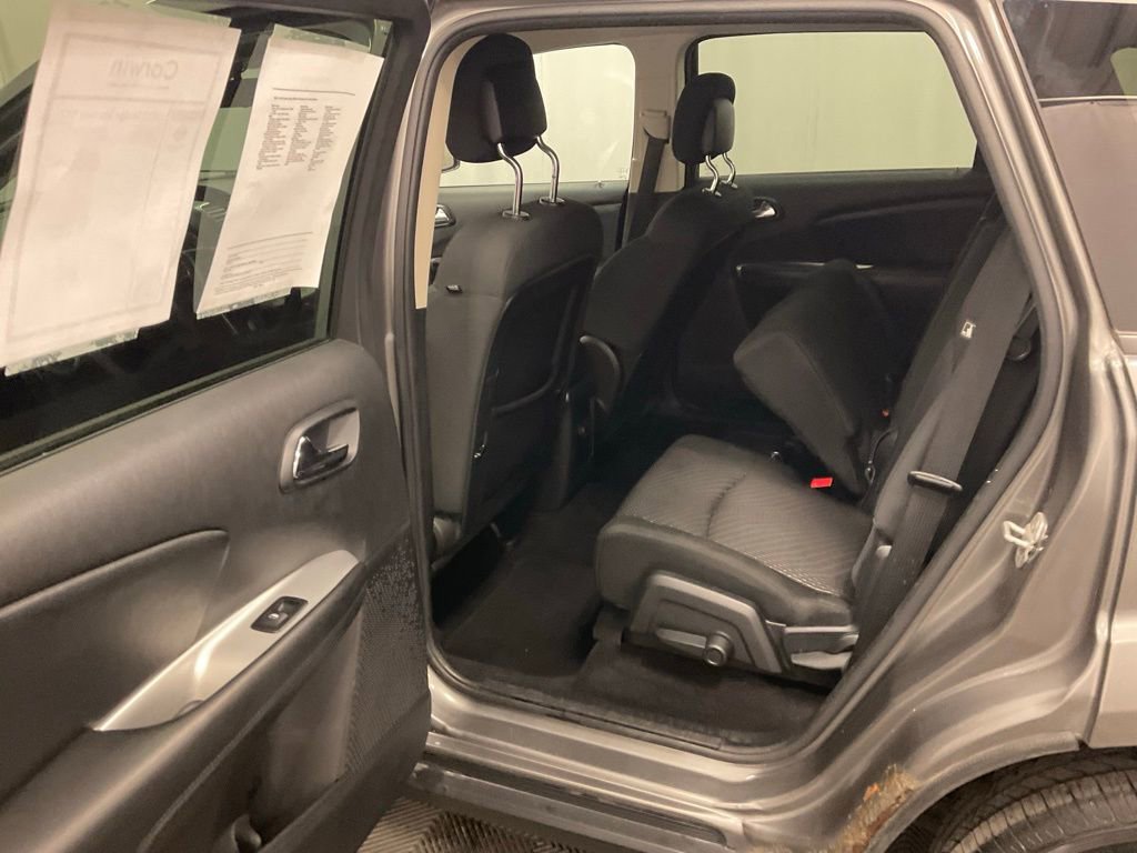 Used 2012 Dodge Journey SXT w/ Flexible Seating Group image 27