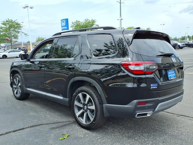 Certified 2025 Honda Pilot Touring image 8