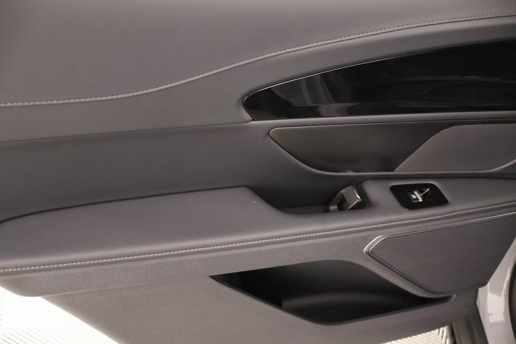 New 2026 Lincoln Nautilus Premier AWD/4WD image 16