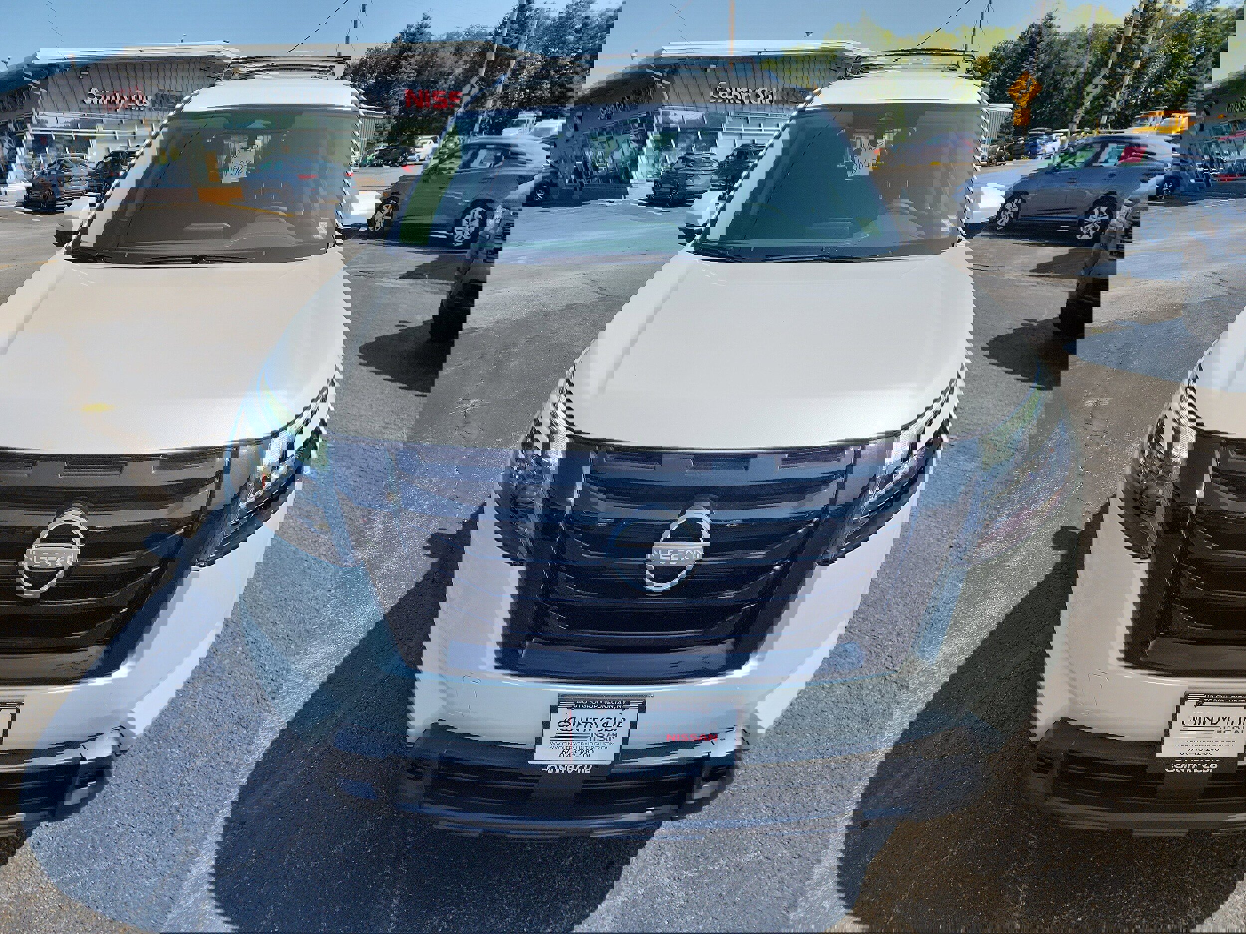 New 2025 Nissan Pathfinder SV w/ Black Appearance Package image 3