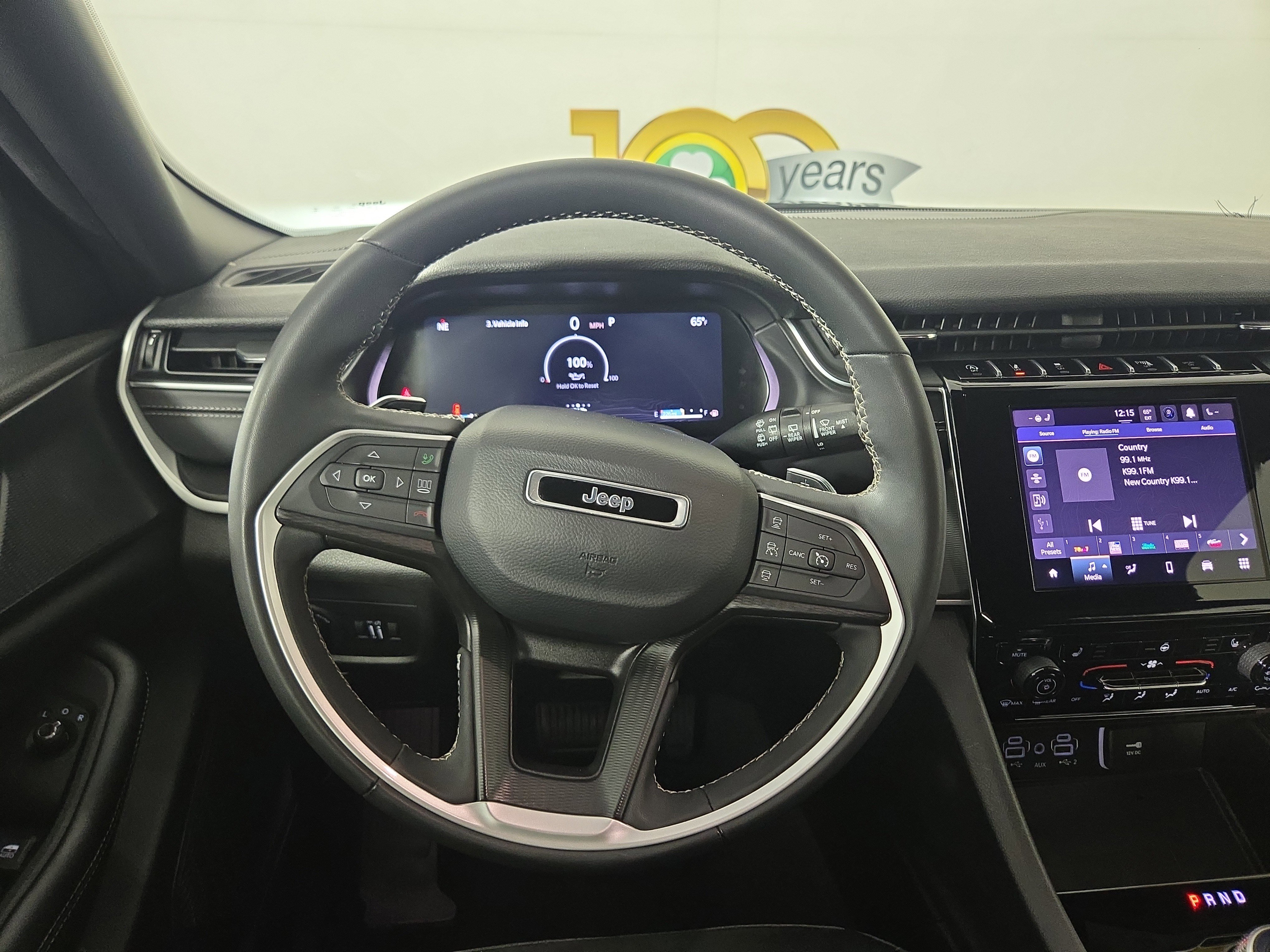 Used 2024 Jeep Grand Cherokee L Laredo image 15