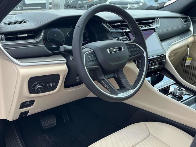 New 2025 Jeep Grand Cherokee L Limited w/ Luxury Tech Group II image 9