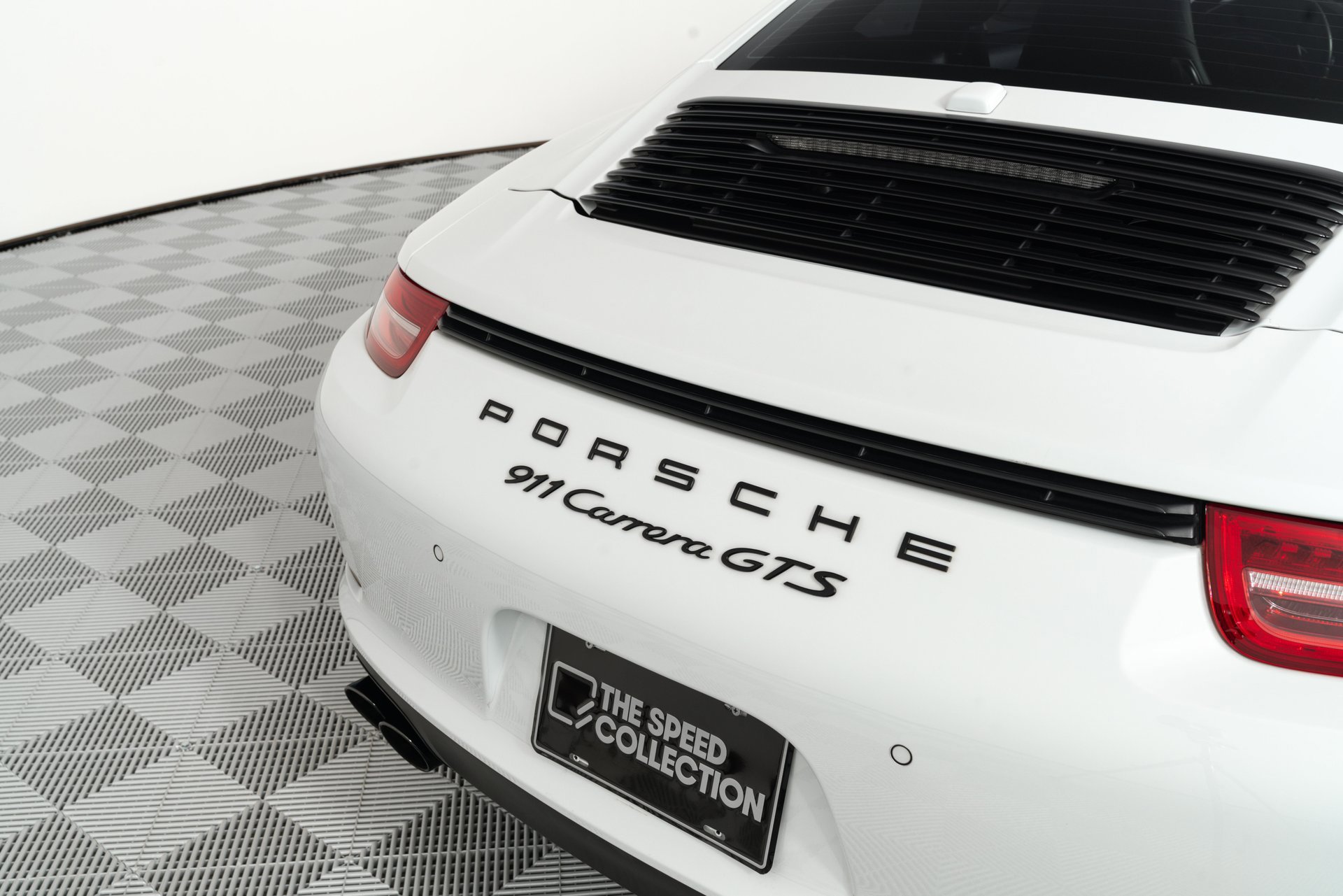 Used 2015 Porsche 911 Carrera GTS w/ Bose Audio Package image 54