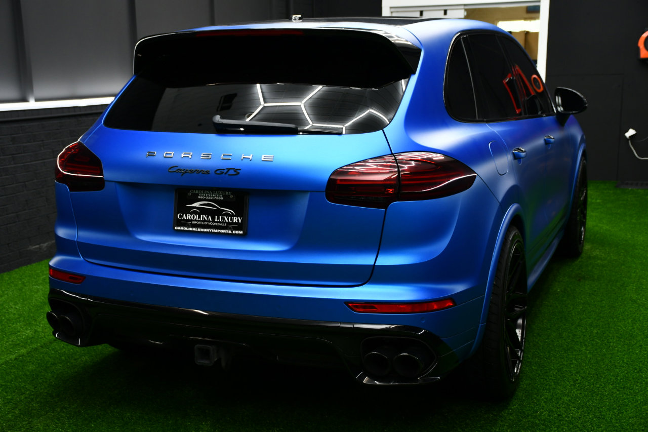 Used 2017 Porsche Cayenne GTS image 5