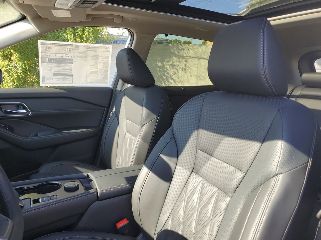 New 2026 Nissan Rogue Platinum image 11