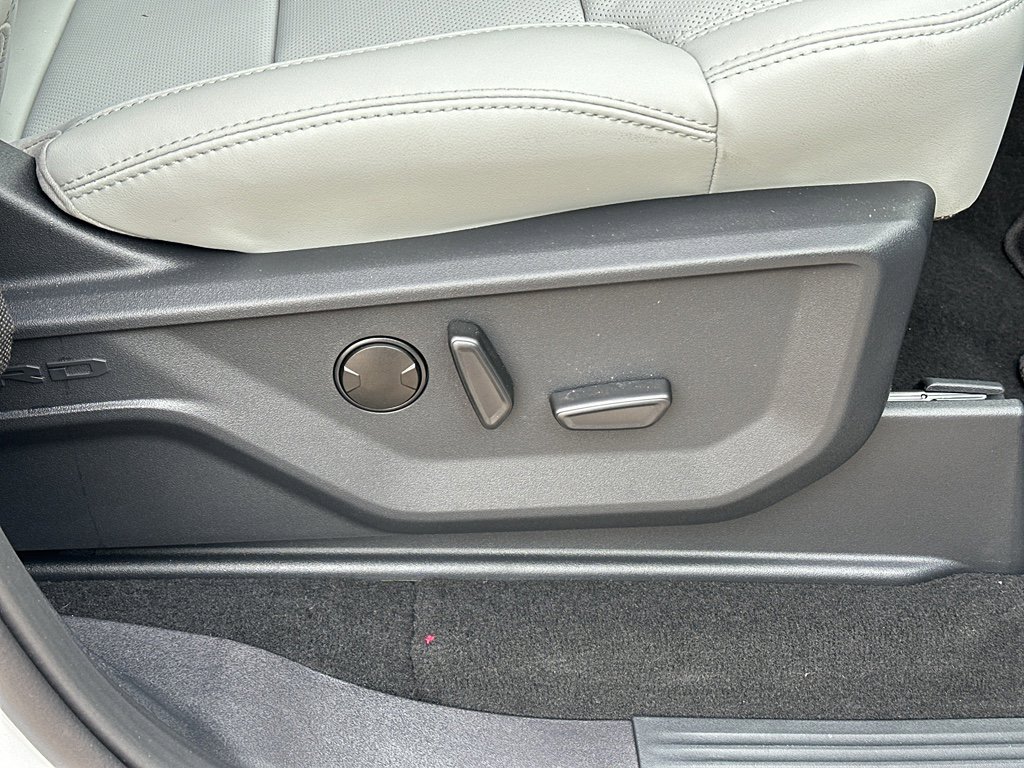 New 2026 Ford Expedition Platinum w/ Driver's Package image 33