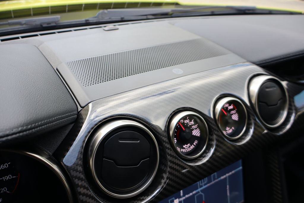 Used 2021 Ford Mustang Shelby GT500 w/ Carbon Fiber Track Pack RWD image 30