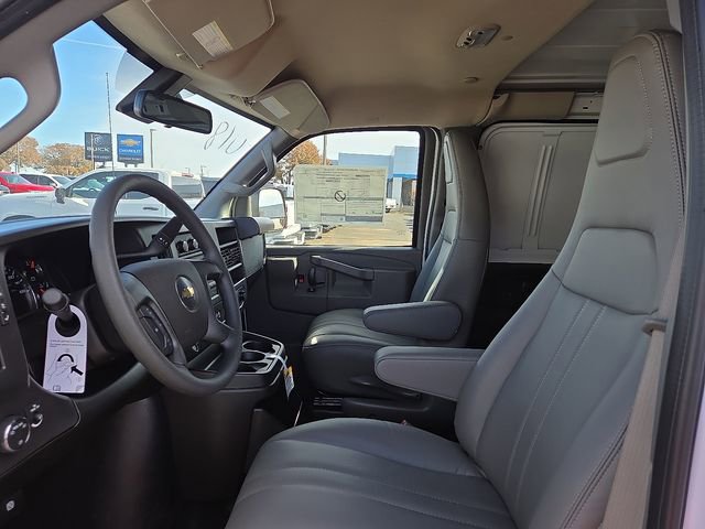 New 2025 Chevrolet Express 2500 w/ Driver Convenience Package image 9