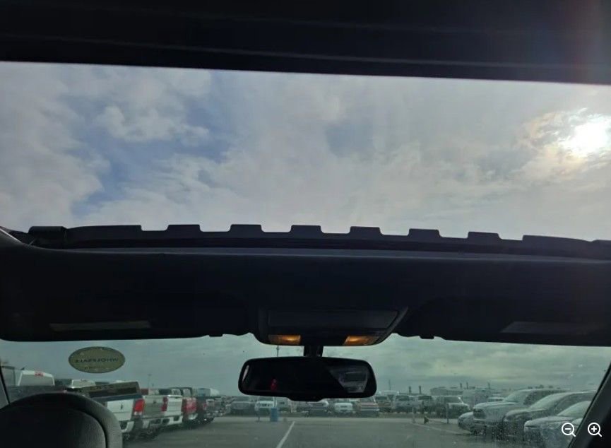 Used 2017 Honda Accord EX-L image 9