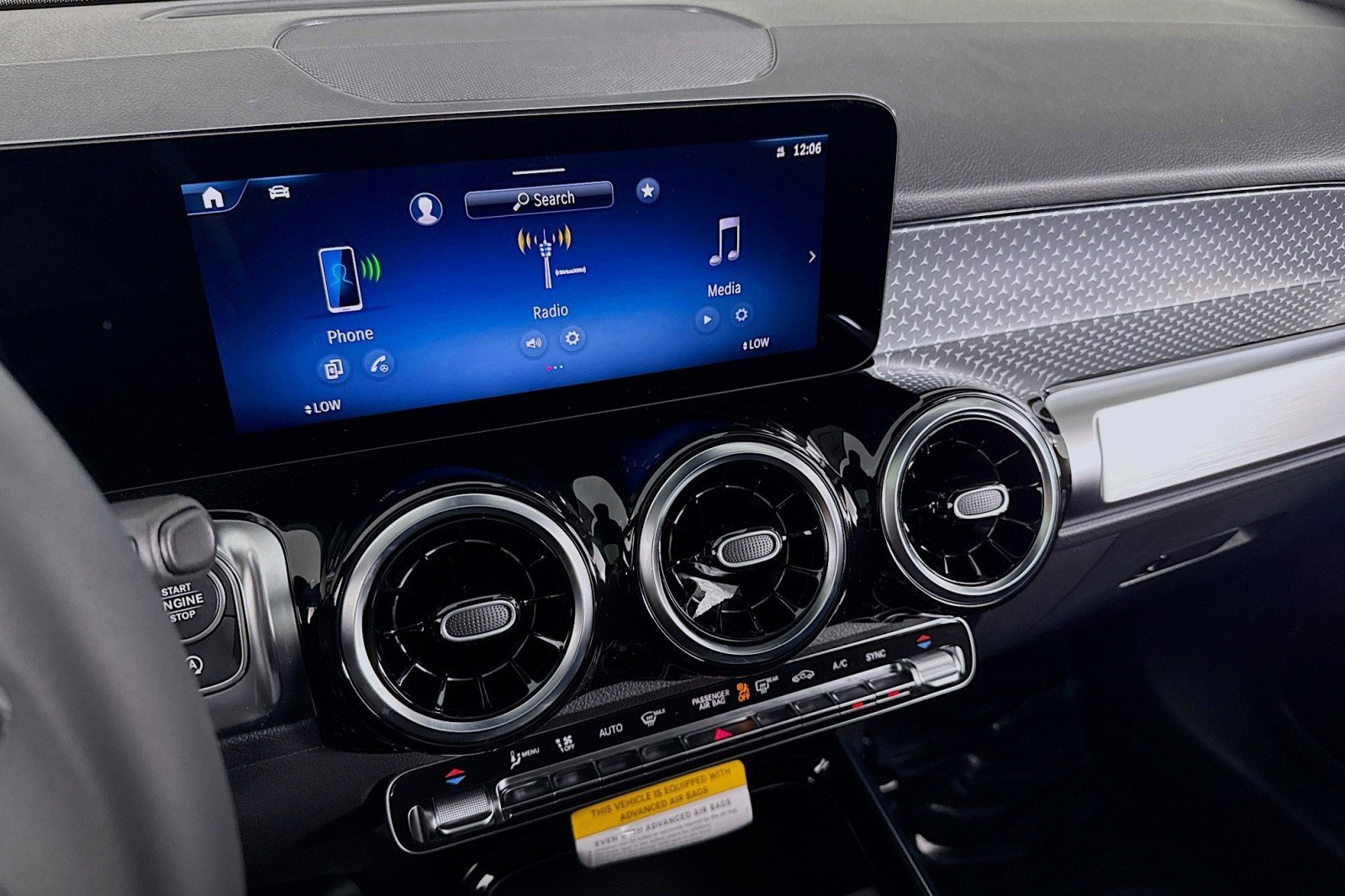 New 2026 Mercedes-Benz GLB 250 image 19