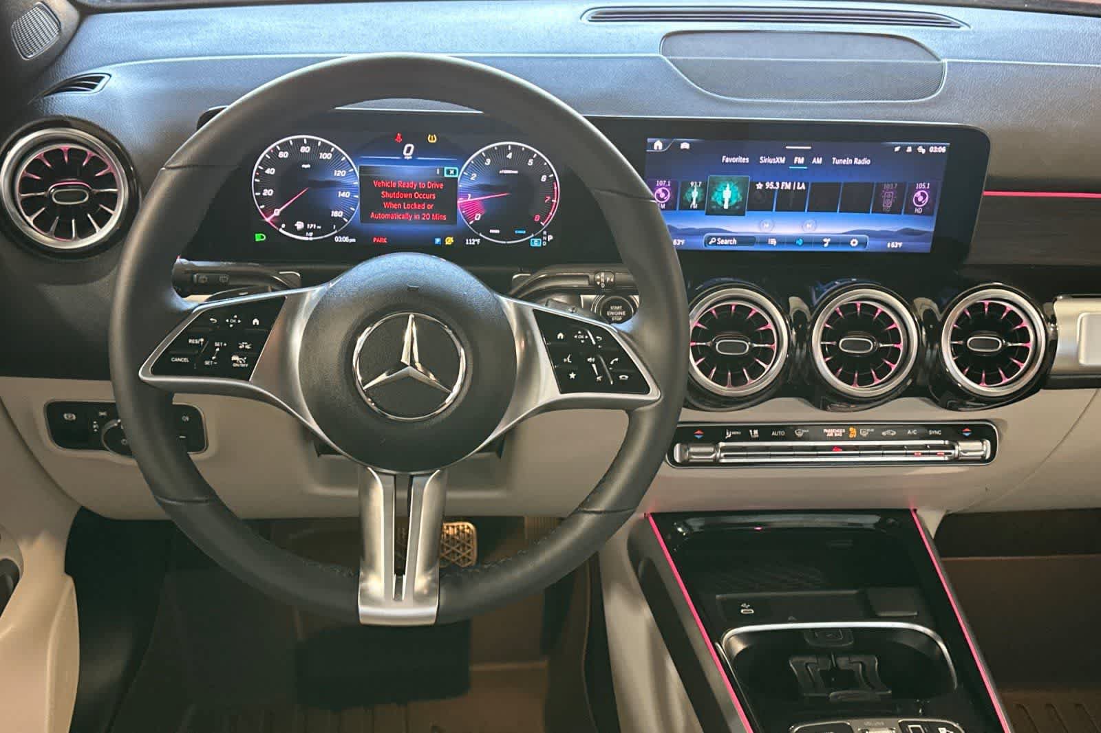Used 2026 Mercedes-Benz GLB 250 4MATIC image 14