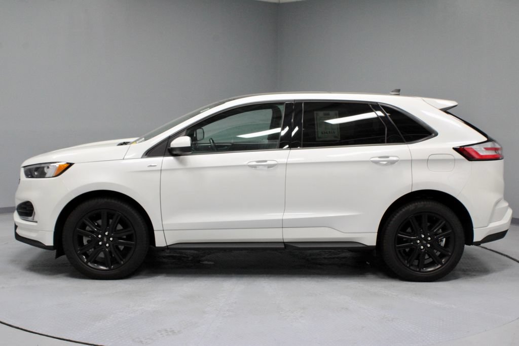 Certified 2024 Ford Edge ST-Line AWD/4WD image 9