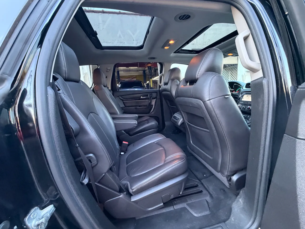 Used 2017 Chevrolet Traverse LT AWD/4WD image 30