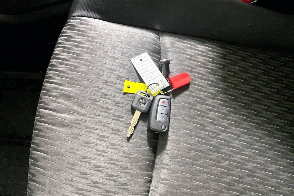 Used 2017 Nissan Rogue S w/ Appearance Package image 10