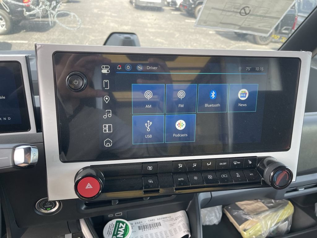 Used 2024 Chevrolet Brightdrop 600 w/ Battery Pack, Max Range AWD/4WD image 6