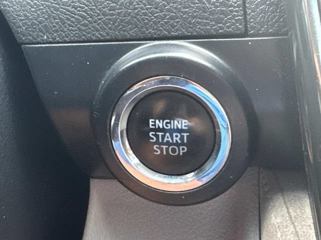 Used 2012 Toyota Camry XLE FWD image 38