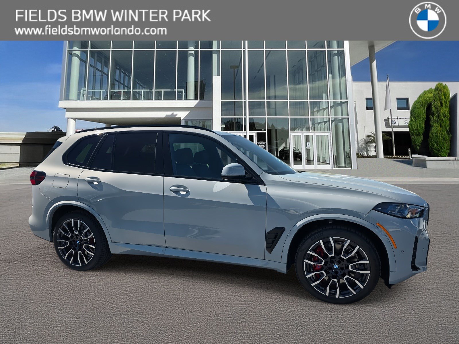 New 2026 BMW X5 xDrive50e w/ M Sport Package AWD/4WD image 1