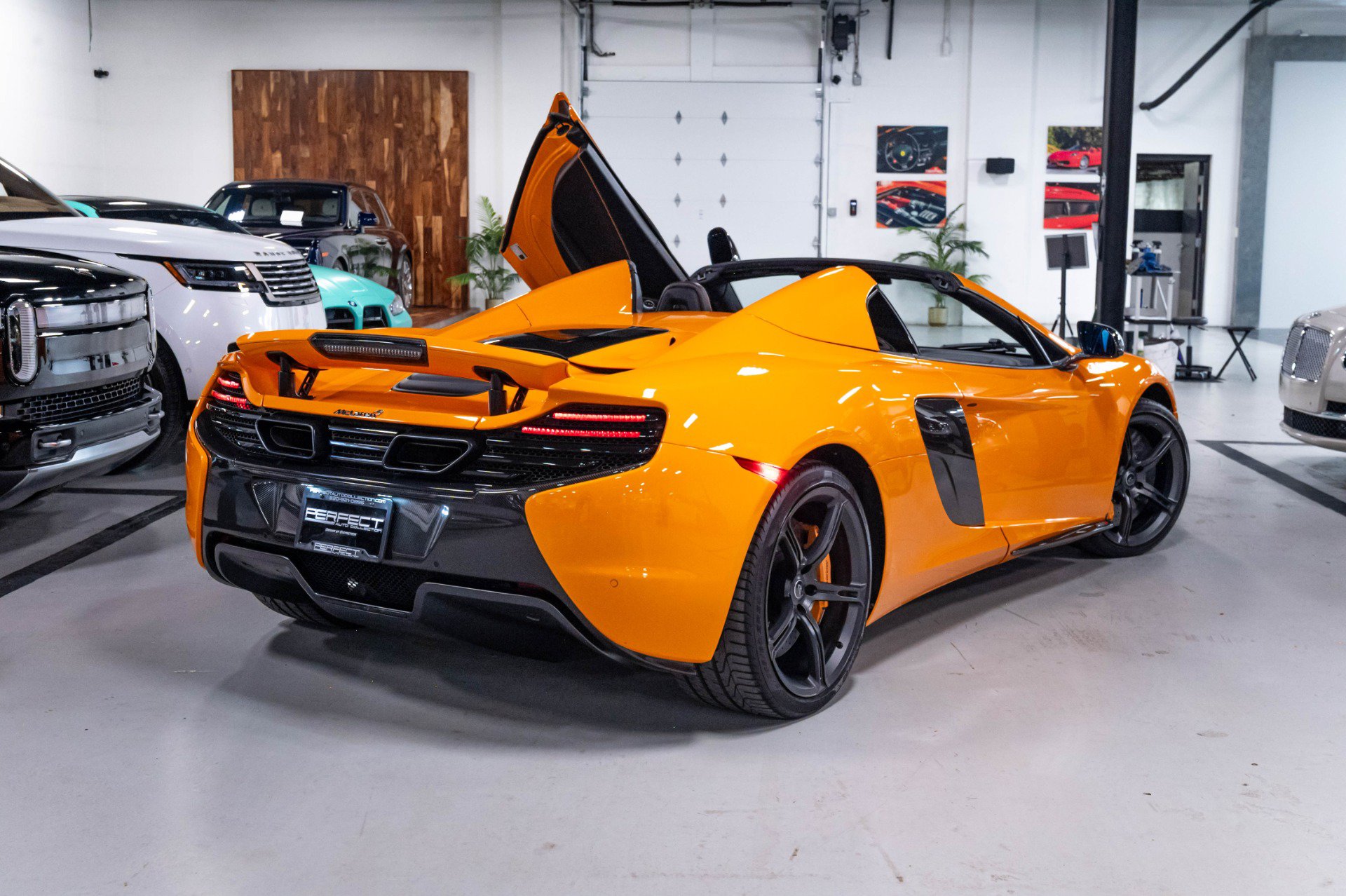 Used 2015 McLaren 650S Spider RWD image 81