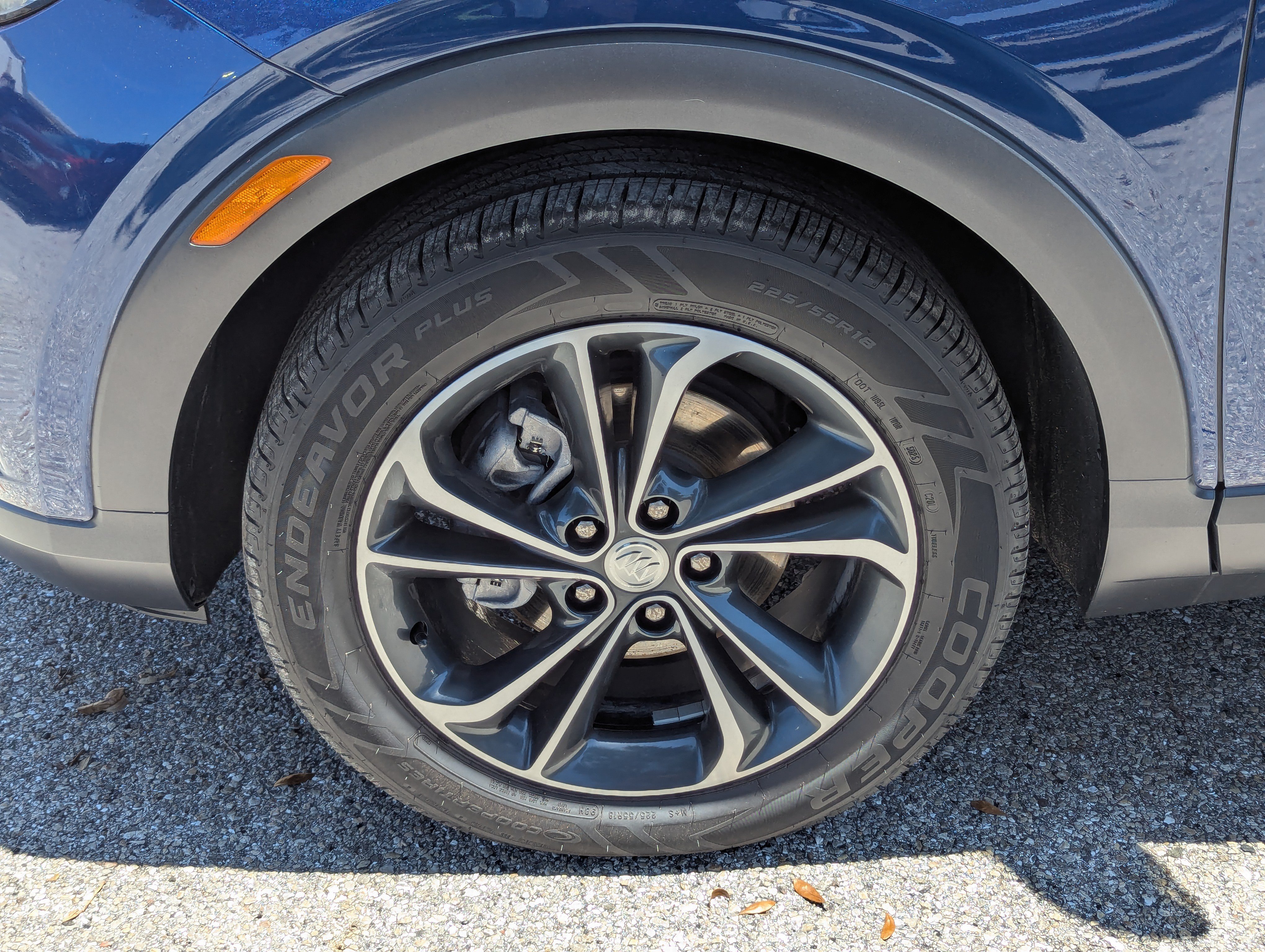 Used 2022 Buick Encore GX Essence w/ Advanced Technology Package FWD image 34
