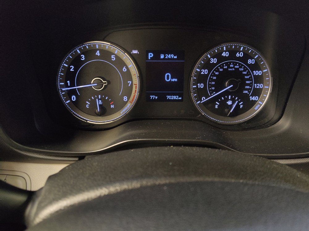 Used 2021 Hyundai Venue SEL FWD image 23