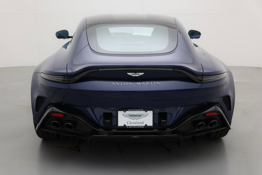 New 2025 Aston Martin V8 Vantage Coupe image 4