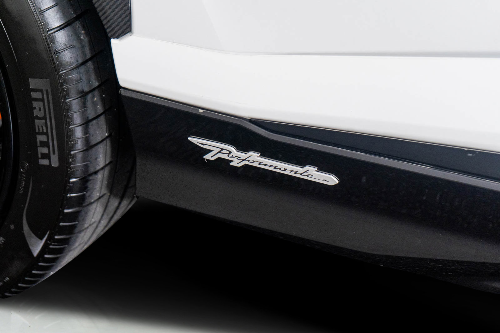 Used 2023 Lamborghini Urus Performante image 42