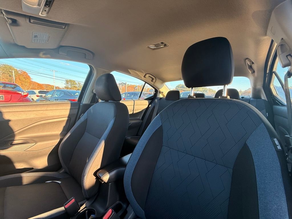 Used 2023 Nissan Versa SV image 24