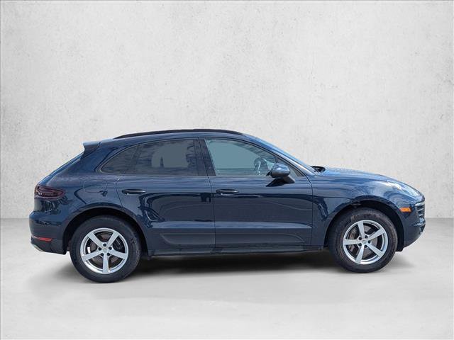 Used 2018 Porsche Macan AWD/4WD image 4