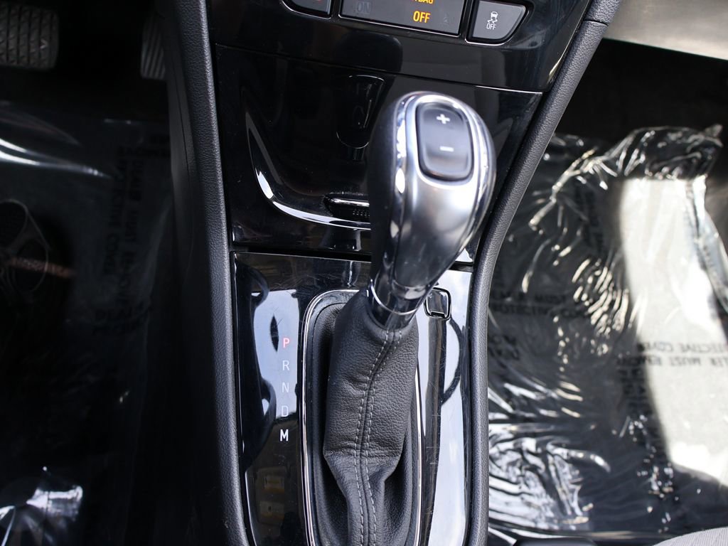 Used 2020 Buick Encore Preferred w/ Safety Package FWD image 47