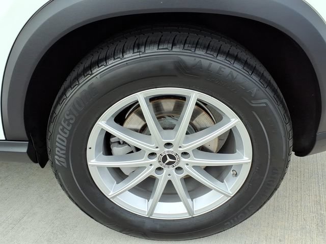Certified 2025 Mercedes-Benz GLE 450e 4MATIC w/ Driver Assistance Package image 24