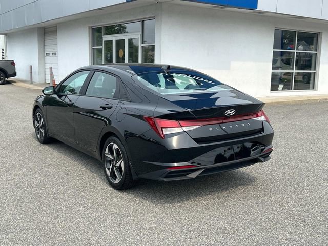 Used 2023 Hyundai Elantra SEL w/ Convenience Package image 5