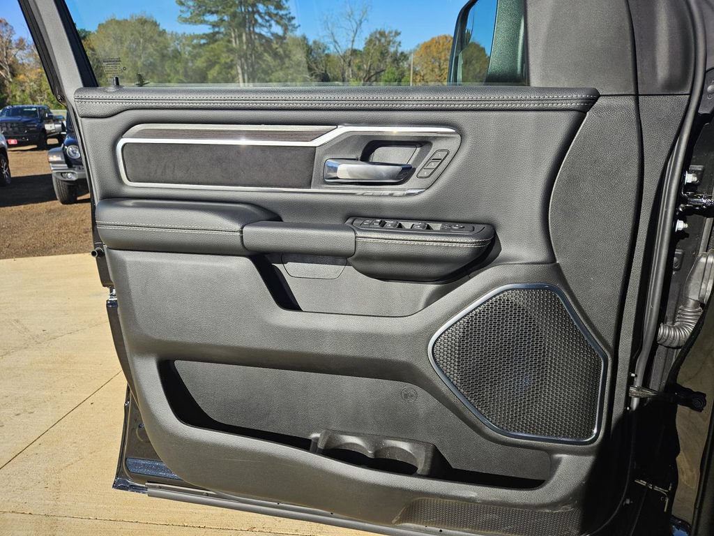 Used 2026 RAM 1500 Laramie w/ Night Edition AWD/4WD image 10