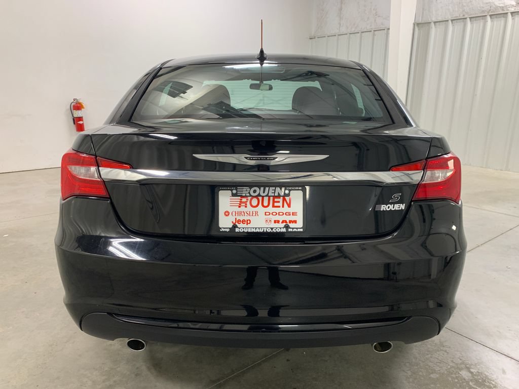 Used 2014 Chrysler 200 Touring w/ 200 S Group FWD image 6