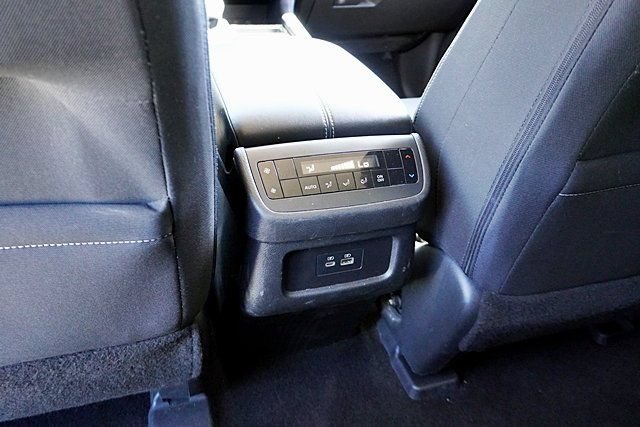 Certified 2023 Nissan Pathfinder SV w/ Black Appearance Package FWD image 26