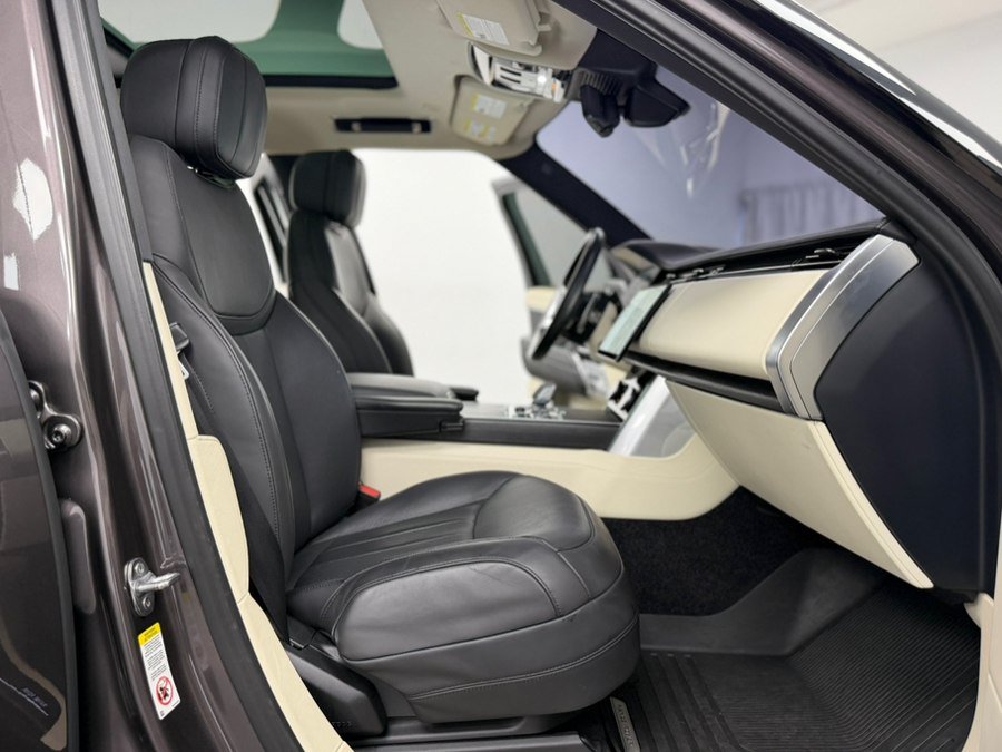 Used 2023 Land Rover Range Rover SE AWD/4WD image 40