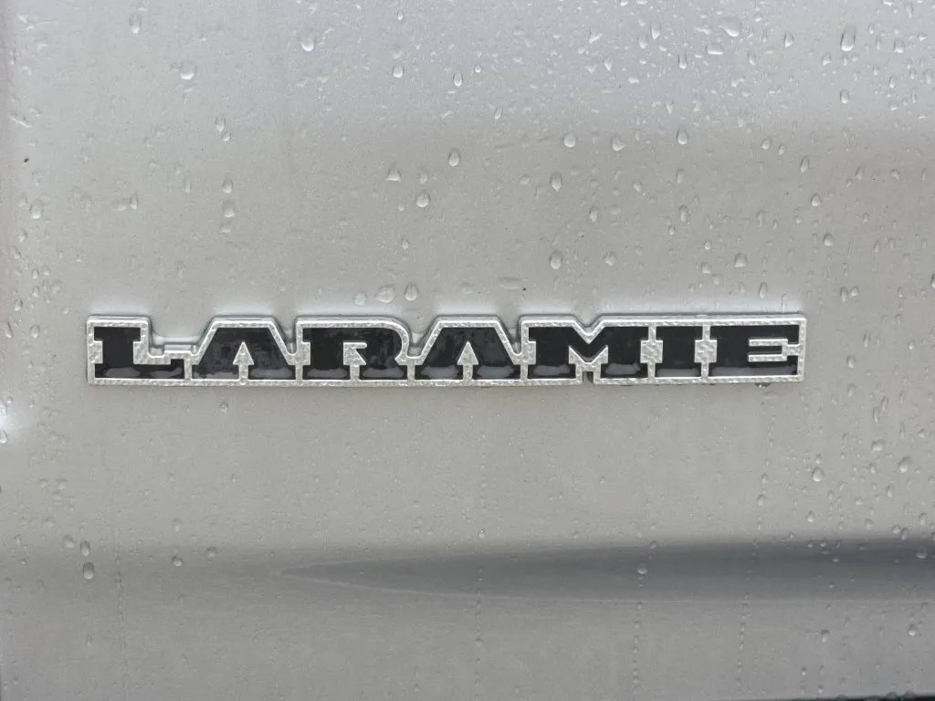 Used 2023 RAM 1500 Laramie AWD/4WD image 11