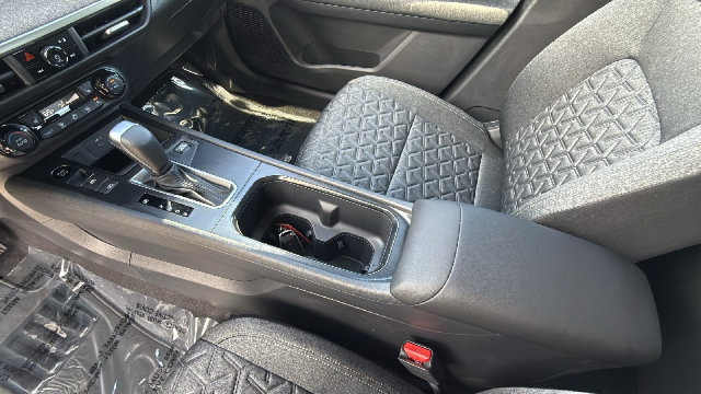 New 2027 Nissan Kicks SV AWD/4WD image 13