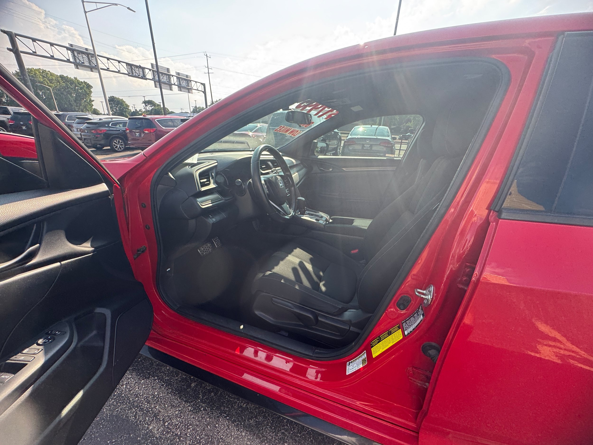 Used 2017 Honda Civic Sport image 6