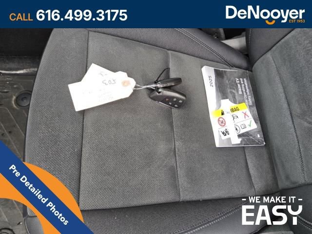 Used 2025 Chevrolet Blazer EV RS image 10