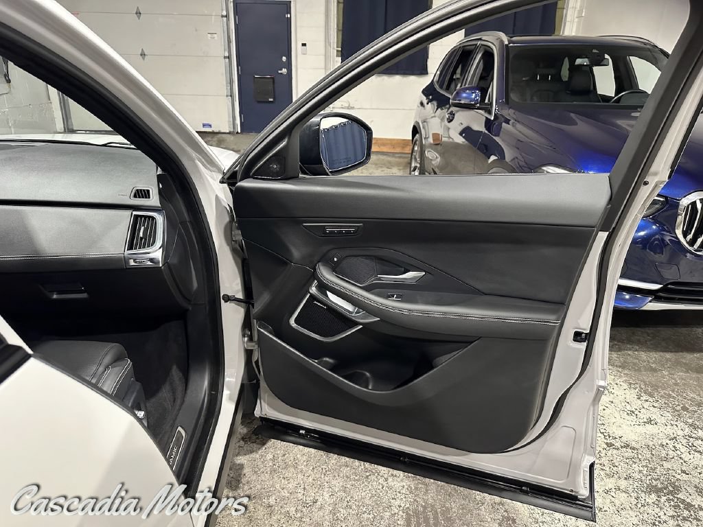 Used 2019 Jaguar E-PACE R-Dynamic HSE AWD/4WD image 23