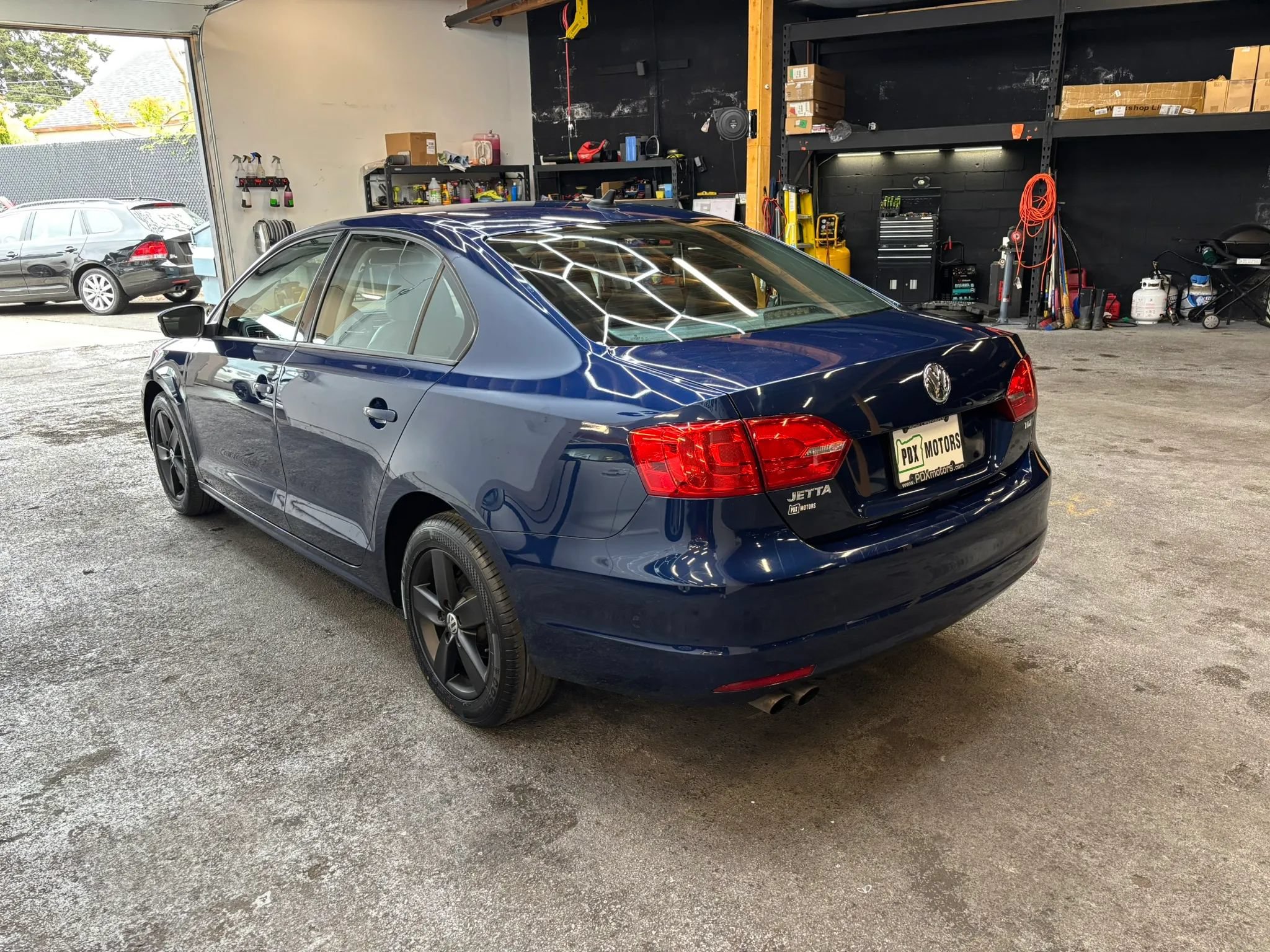 Used 2012 Volkswagen Jetta TDI FWD image 5
