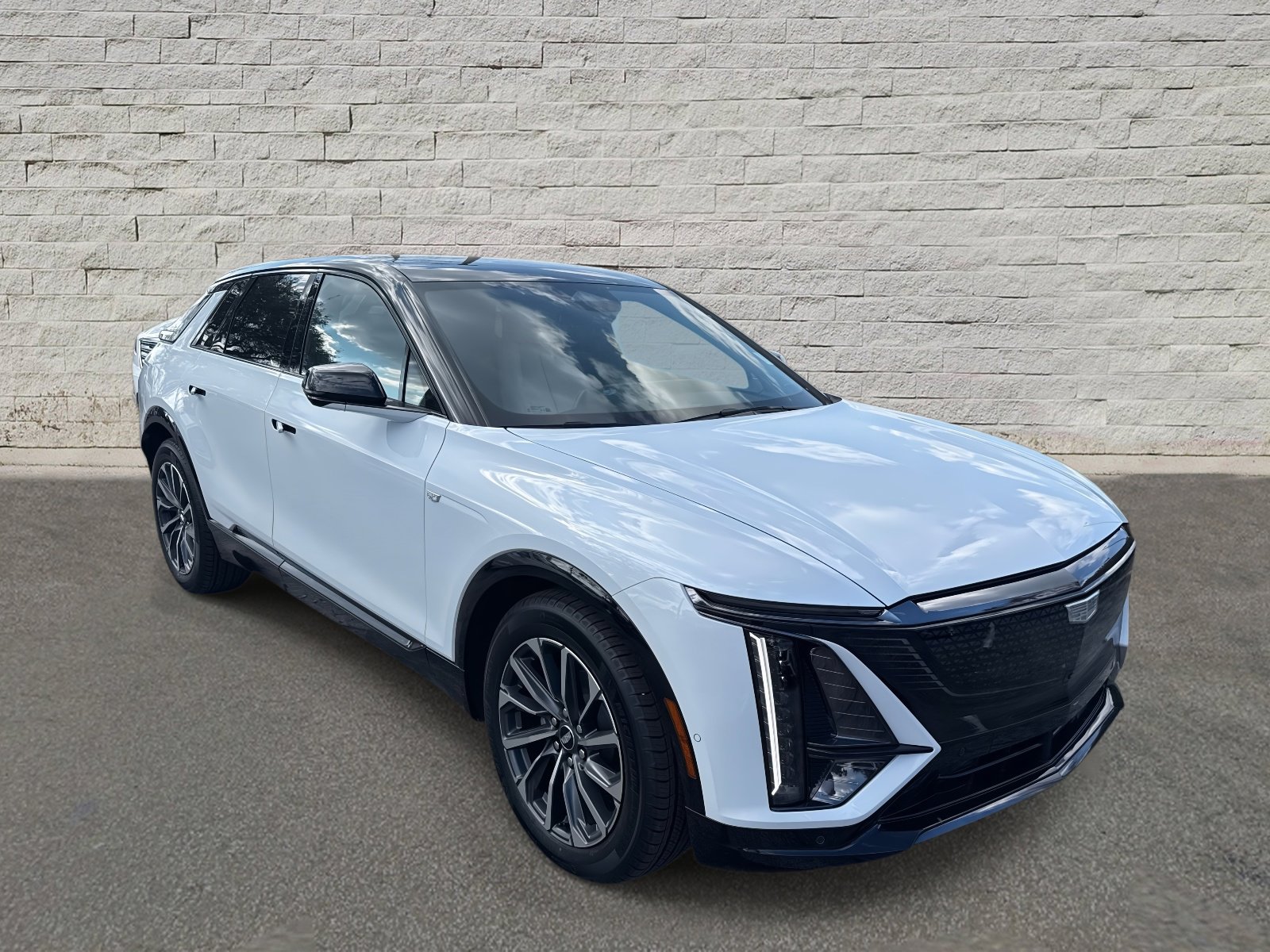 Certified 2026 Cadillac Lyriq Sport w/ LPO, Floor Liner Package image 3