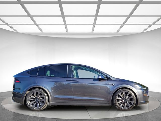 Used 2024 Tesla Model X image 4
