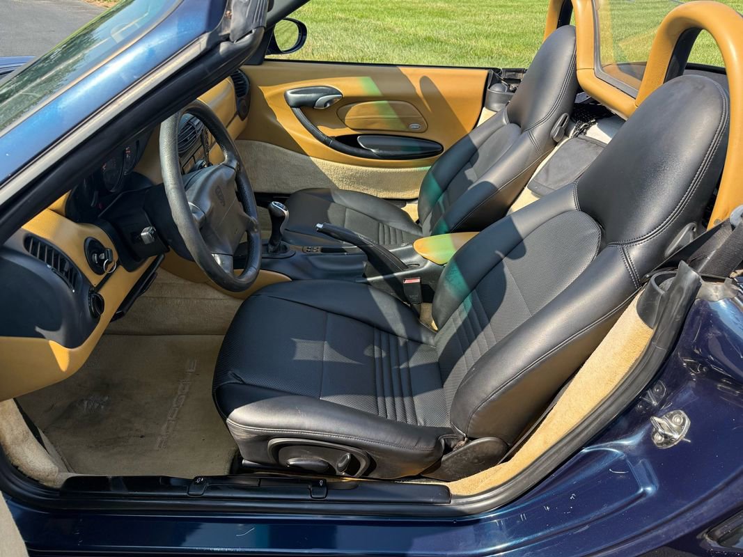 Used 2000 Porsche Boxster image 9