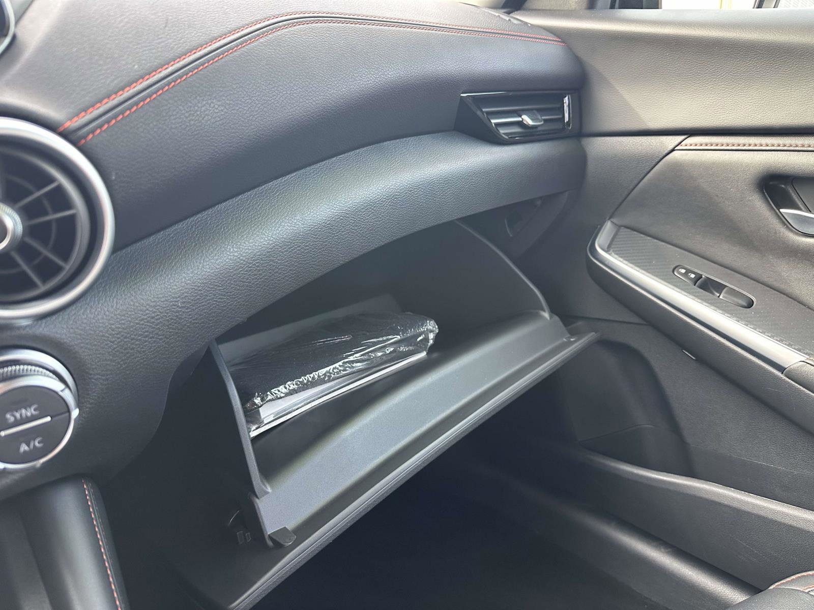 Used 2024 Nissan Sentra SR w/ SR Premium Package image 18