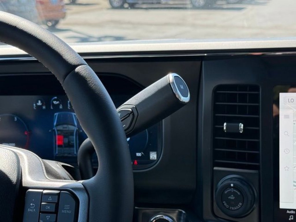 New 2025 Ford F350 Lariat w/ Lariat Ultimate Package image 33