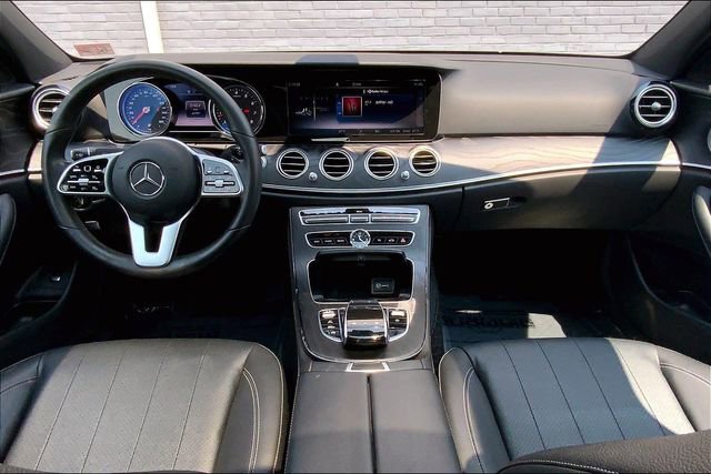 Used 2019 Mercedes-Benz E 300 4MATIC image 12