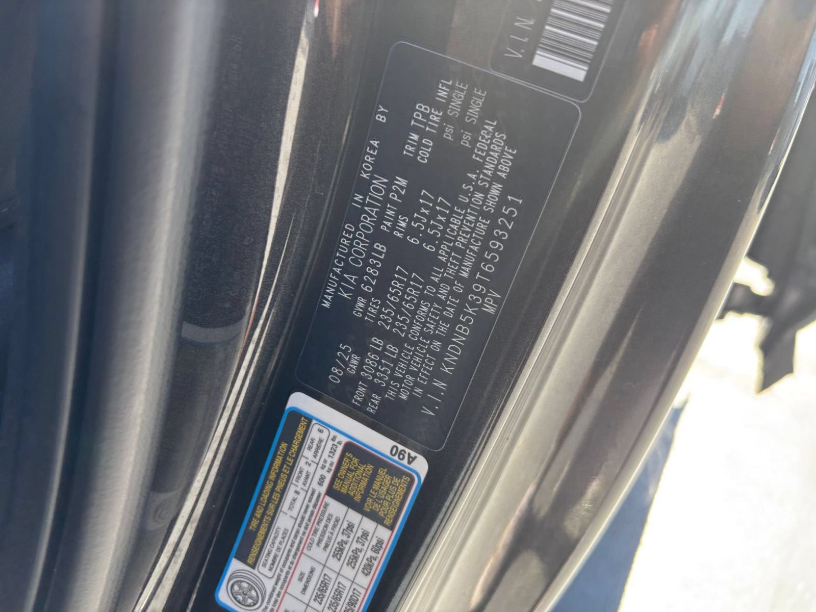 Used 2026 Kia Carnival FWD image 32